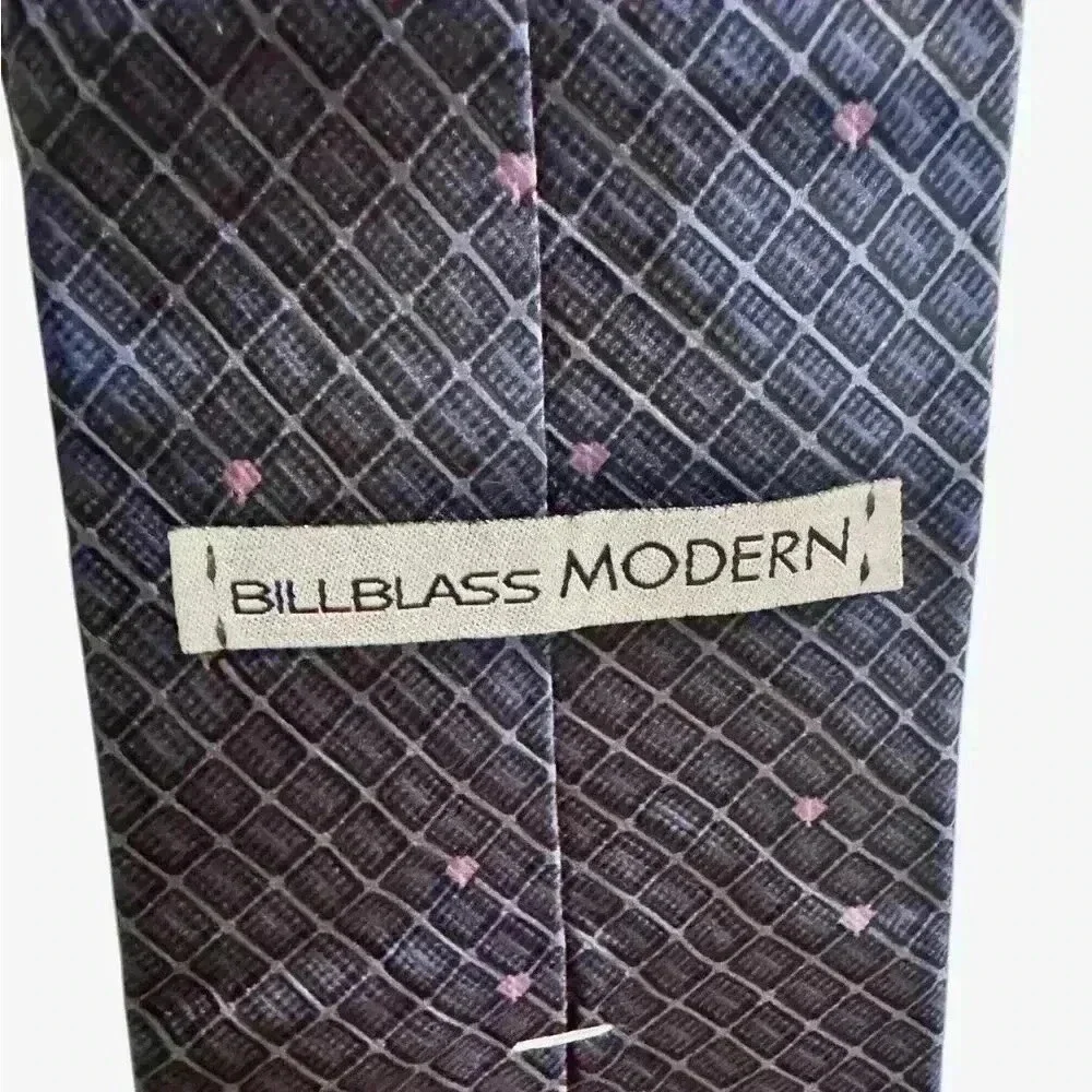 Silk Tie by Bill Blass Modern Men's Navy with Geometric Purple Dot EUC Fast Ship